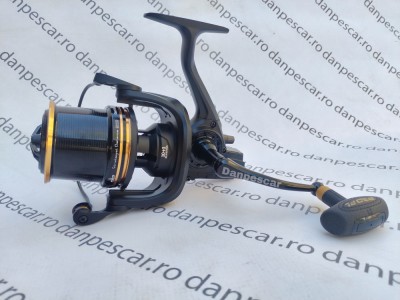 Mulinetă Feeder si Crap PRO FL Strategist Distance 8000 cu tambur Long Cast foto