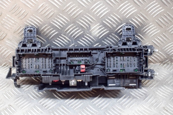 Modul panou de siguranțe TESLA MODEL S 2017 OEM: 1034405-00-F 14337184