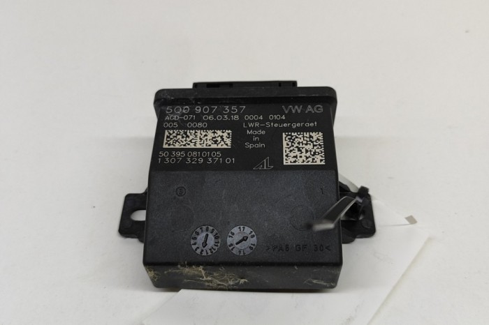 Modul de control far VW PASSAT B8 3G2 2018 OEM: 5Q0907357 22269471