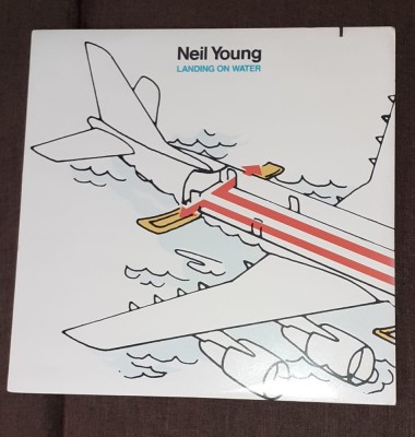 Neil Young - Landing On Water promo made U.S.A. foto