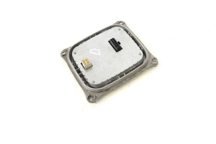 Modul xenon far dreapta față MERCEDES-BENZ S W221 2013 OEM: A2219000404 | 14351232