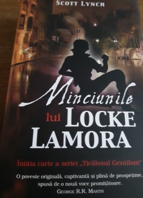 MINCIUNILE LUI LOCKE LAMORA foto