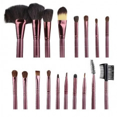 Pensule Make-up Din Par Natural Megaga Set 18 Bucati Diverse Culori