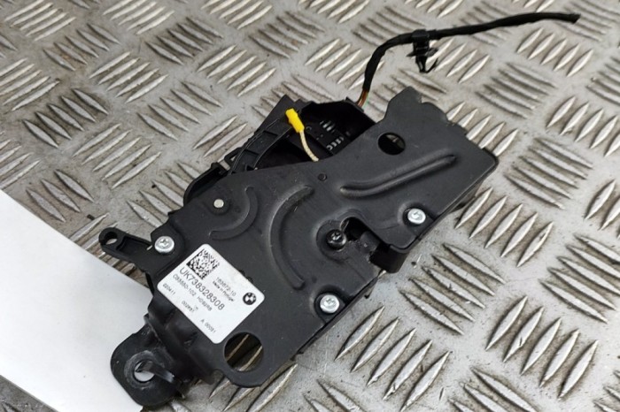 &Icirc;ncuietoare haion BMW 3 G20, G28 2022 OEM: 7383283 31200001