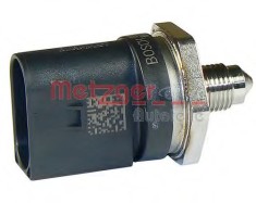 Senzor, presiune combustibil VW MULTIVAN V (7HM, 7HN, 7HF, 7EF, 7EM, 7EN) (2003 - 2015) METZGER 0906136 foto