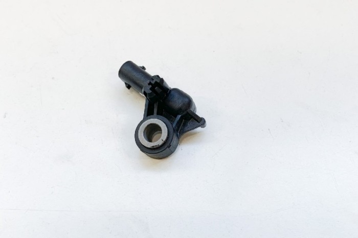 Senzor de impact dreapta spate TESLA MODEL 3 2018 OEM: 1036761-00-A 10884858