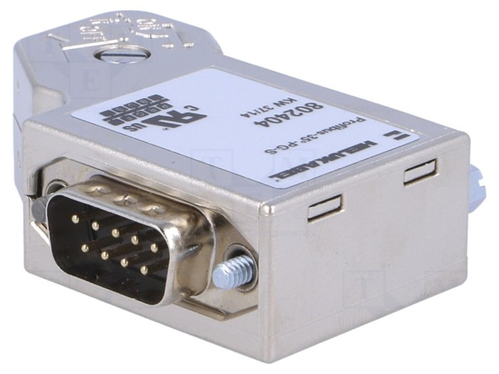 Conector D-Sub 9 pini, unghi 35&deg;