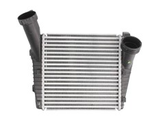 Intercooler Audi Q7 (4L), 2006-2015, Porsce Cayenne 2002-2010, VW Touareg 2002-2018; motor 2.5 TDI, 3.0 TDI, 4.2 TDI; 5.0 TDI; 3.0 V6 TFSI, 4.5 V8 T;