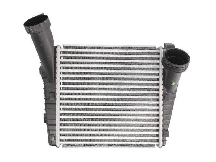 Intercooler Audi Q7 (4L), 2006-2015, Porsce Cayenne 2002-2010, VW Touareg 2002-2018; motor 2.5 TDI, 3.0 TDI, 4.2 TDI; 5.0 TDI; 3.0 V6 TFSI, 4.5 V8 T;