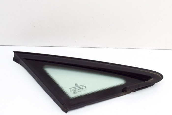 Geam lateral dreapta față VW GOLF VIII CD1 2022 OEM: 5H0845412K,43R-00099 20988723