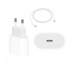 Set Incarcator Fast Charge 20W si Cablu de Date Fast Charge 1M Type-C-Lightning Compatibil cu Apple iPhone 11/12/13/14 Alb, Blister