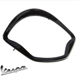 Cumpara ieftin Masca (rama) bord original Vespa GTS - GTS Super - GTS Super HPE-TECH (16-20) 4T LC 125-300cc - culoare: negru lucios
