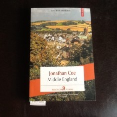 Middle England - Jonathan Coe foto