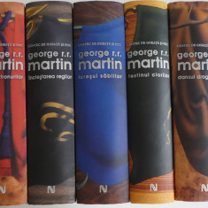 George R. R. Martin , Cantec de gheata si foc , 5 vol. cartonate , editia de lux