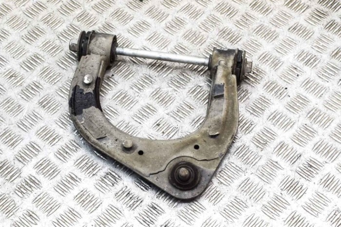 Braț superior dreapta față FORD RANGER TKE 2018 OEM: EB3C-3084-B2C 20288068