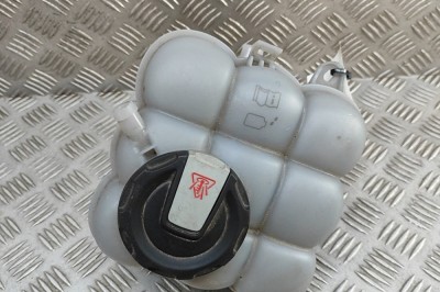 Vas de expansiune AUDI Q7 4M 2020 OEM: 4M0121405AA | 31968093 foto
