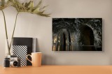 Tablou Canvas, "Piatră și lumină &icirc;n subteran", Rocă, Lumină, Umbre, Arcadă, Textură, 39 x 26 cm, CMCLASS