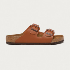 Birkenstock slapi de piele Arizona barbati, culoarea maro