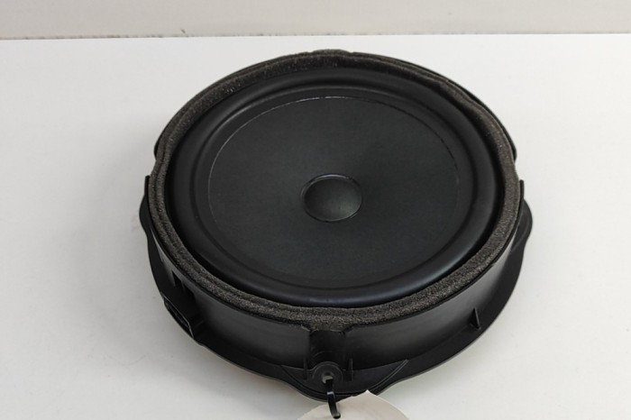 Difuzor ușă dreapta față AUDI Q2 GA 2020 OEM: 83A035415 30666010
