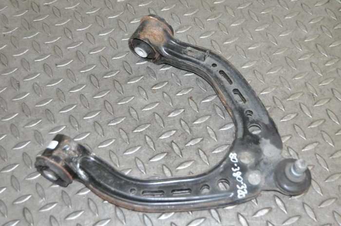 Braț superior dreapta față TESLA MODEL S 2015 OEM: 1043966-00-A 4158403