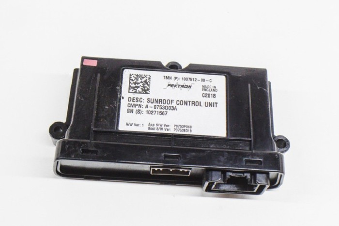 Modul de control trapa TESLA MODEL S 2018 OEM: P0753B01B,P0753P06B,1007512-00-C,A-0753G03A 11494740