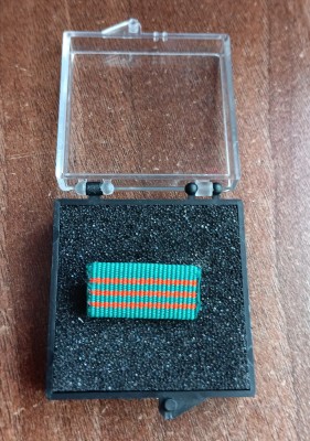 CC6 10 - Bareta pentru decoratie militara - in cutie originala foto