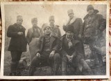 GRUP DE VANATORI in PADUREA HANCESTI 1936/FOTO VECHE INTERBELICA/ 180 X 130 mm.