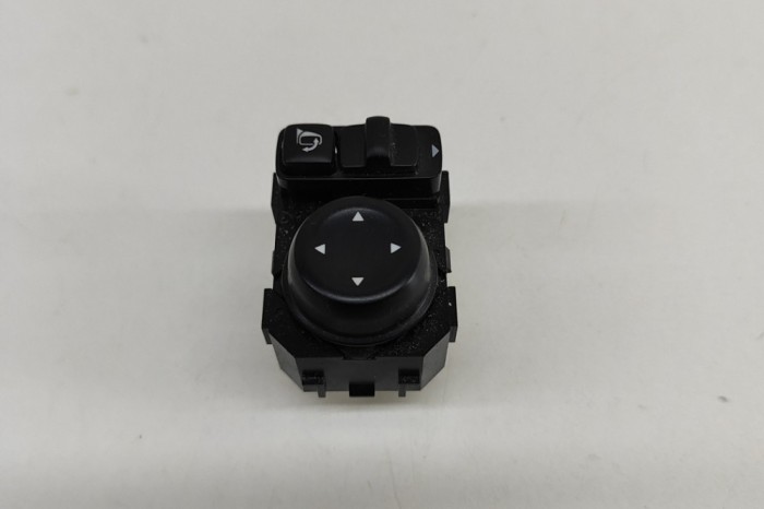 Comutator de reglare oglinda NISSAN JUKE F16 2021 OEM: 25570-5RA1A | 23699595