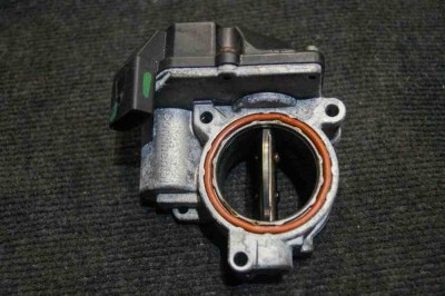 Corp clapetă VW TOUAREG 7P5 2013 OEM: 057128063E foto