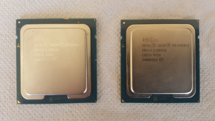 2 x Procesor Intel socket 1356 Xeon E5-2420 v2 - hexacore