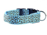 Zgarda LED pentru caini si pisici, model leopard, 58 cm, marimea L, albastru