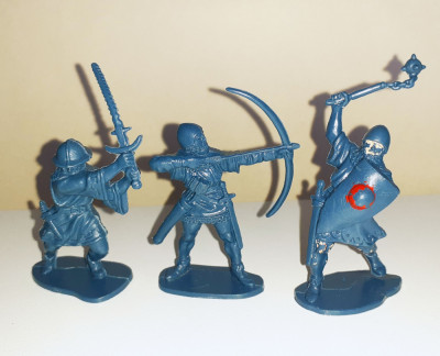 Airfix cavaleri Medieval Foot Soldiers 3 luptatori 1:32 plastic vintage SET14 T4 foto