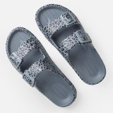 Papuci de Plajă Gri Animal Print cu Catarama Dubla, CMCLASS