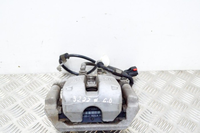 Etrier de fr&acirc;nă dreapta spate TESLA MODEL 3 2018 OEM: 1098483-00-F,1044624-97-F 13650894