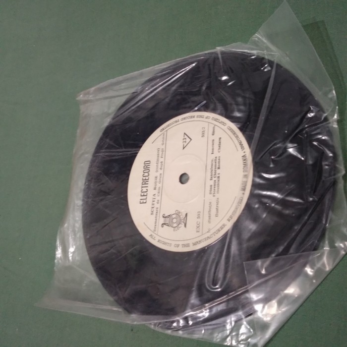 DISC VINIL FARA COPERTA EXC SCUFITA ROSIE STARE DISC FOARTE BUNA