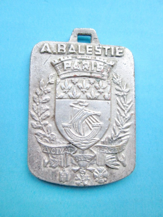 4854- CAFE San Rivo sous Vide A.Balestie PARIS. Medalia aniversara de breloc.