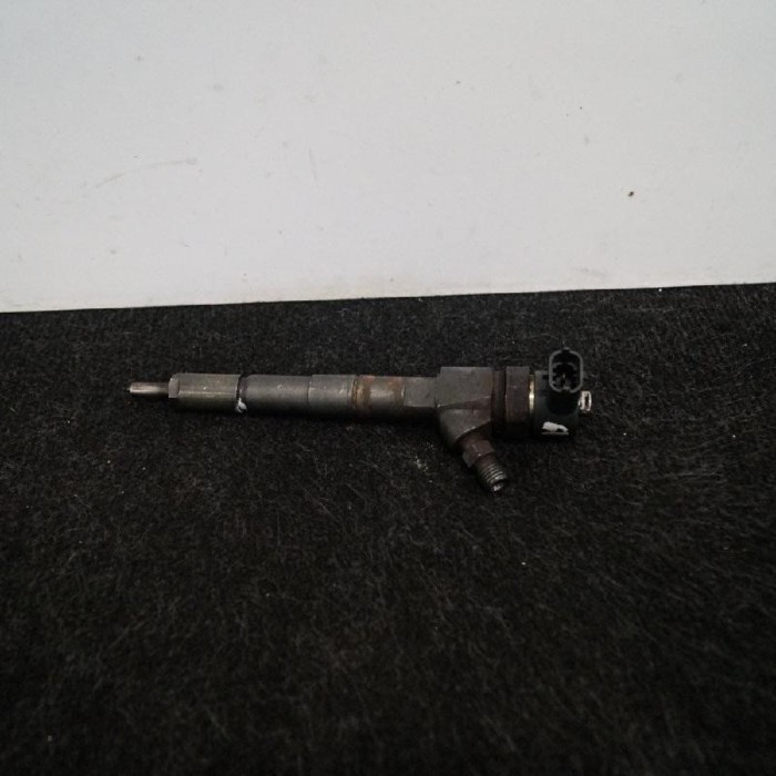 Injector de combustibil OPEL INSIGNIA A G09 2012 OEM: 0445110327 2661720