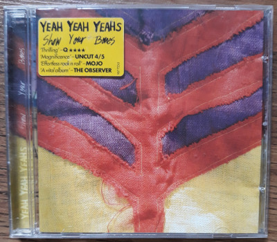 CD Yeah Yeah Yeahs &amp;lrm;&amp;ndash; Show Your Bones foto