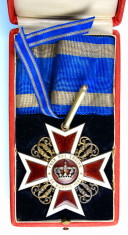 Ordinul / Decoratia Coroana Romaniei, Comandor, la cutie foto
