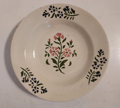 Farfurie veche, cu flori, Transilvania,, de agatat pe perete, decor traditional taranesc, foto
