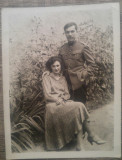 Ofiter roman impreuna cu sotia// foto perioada interbelica