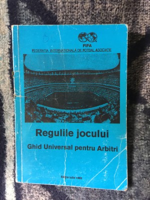 w1 REGULILE JOCULUI GHID UNIVERSAL PENTRU ARBITRI foto