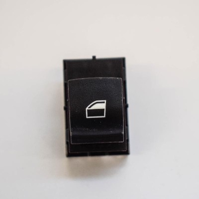 Buton geam ușă dreapta spate BMW 2 Active Tourer F45 2014 OEM: 9208107 2482329 foto
