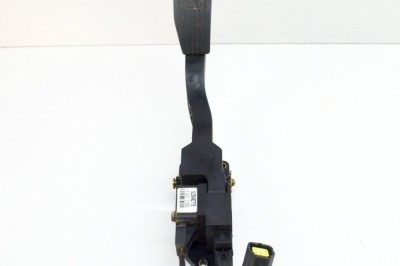 Pedala de accelerație KIA CARENS II FJ 2003 OEM: XJ5KAE779 13745445 foto