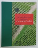CARTEA PODGORIILOR SATMARENE SI A VINURILOR NOBILE , expert de vinuri ATILLA BALAZS , EDITIE IN ROMANA SI MAGHIARA , TIPARITA FATA - VERSO , 2021