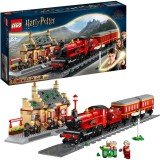 LEGO&reg; Harry Potter TM - Expresul Hogwarts&trade; si gara din Hogsmeade&trade; 76423, 1074 piese