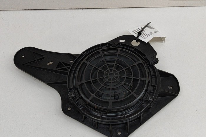 Difuzor ușă st&acirc;nga spate CITRO&Euml;N C5 AIRCROSS 2020 OEM: 9813827080 27504210