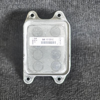 Răcitor de ulei VW PASSAT B8 3G2 2015 OEM: 04E117021C | 1927123 foto