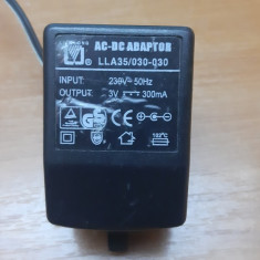 ALIMENTATOR AC DC LLA35 030-030 LA 3V 300mA FUNCTIONEAZA