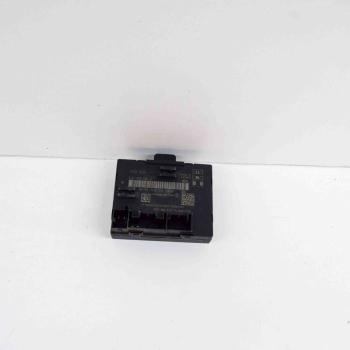 Modul de control ușă dreapta spate AUDI A3 Limousine 8VS, 8VM 2015 OEM: 5Q0959595B,P10099538 20631135